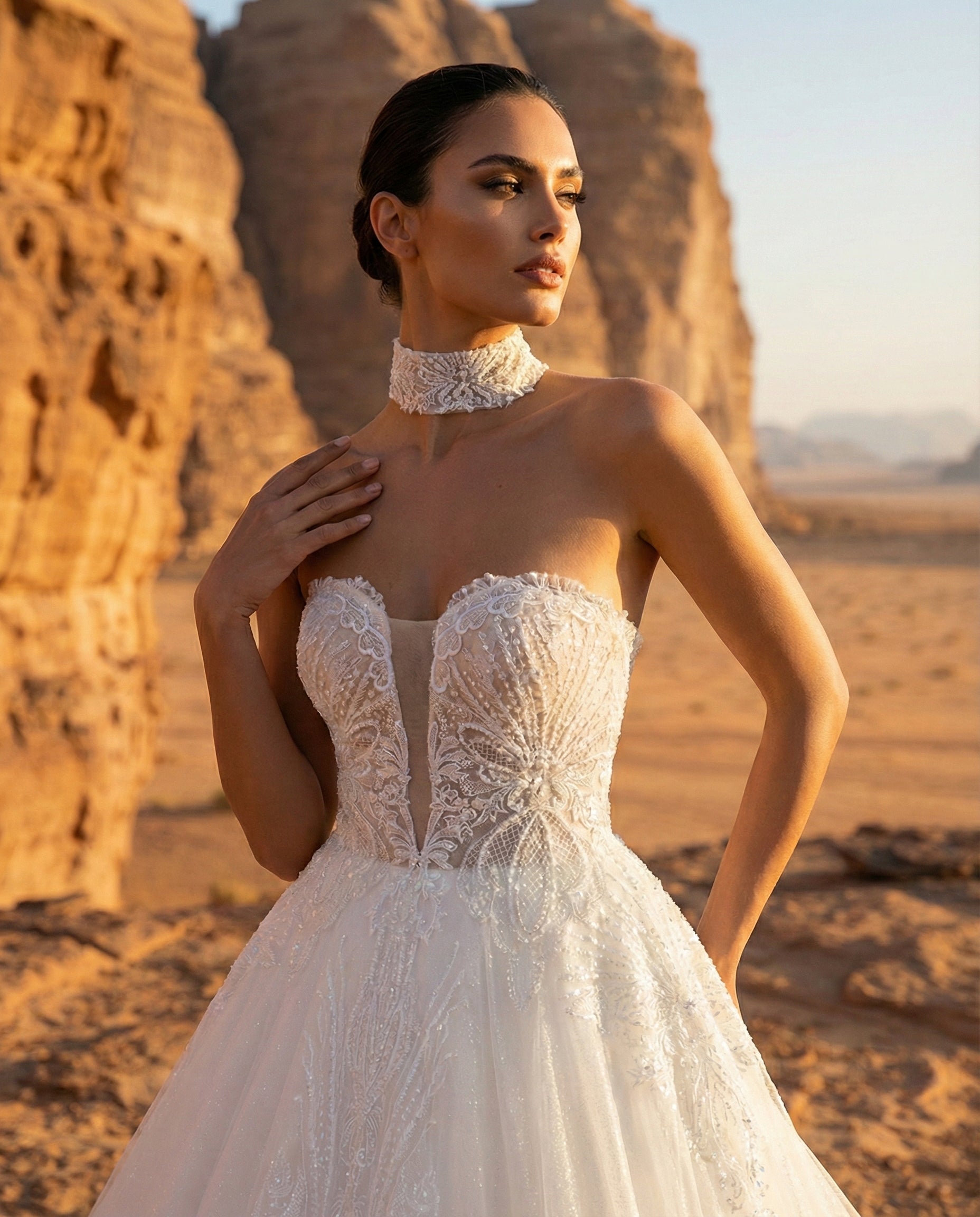 Abito da Sposa Principesco in Tulle con Ricami Luminosi - Luigi Bruno -Modello LBS 405-2