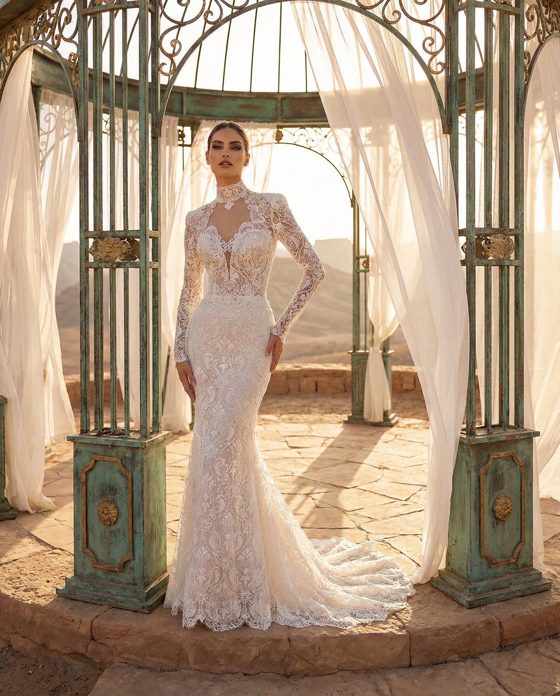 Abito da Sposa a Sirena in Pizzo macramè con Collo Alto e Sopragonna con Strascico Cattedrale - Luigi Bruno - Modello LBS406